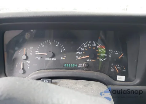 2000 Jeep Cherokee Classic from USA, damaged, VIN 1J4FF58S6YL240427